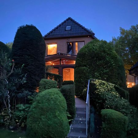 Gartenblick-Oase: Obergeschosswohnung In Hamburg Kültér fotó